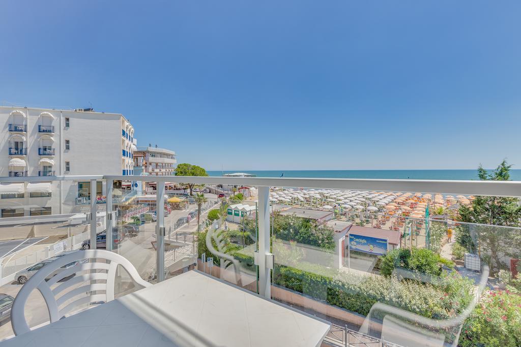 Hotel Austria Caorle Eksteriør billede