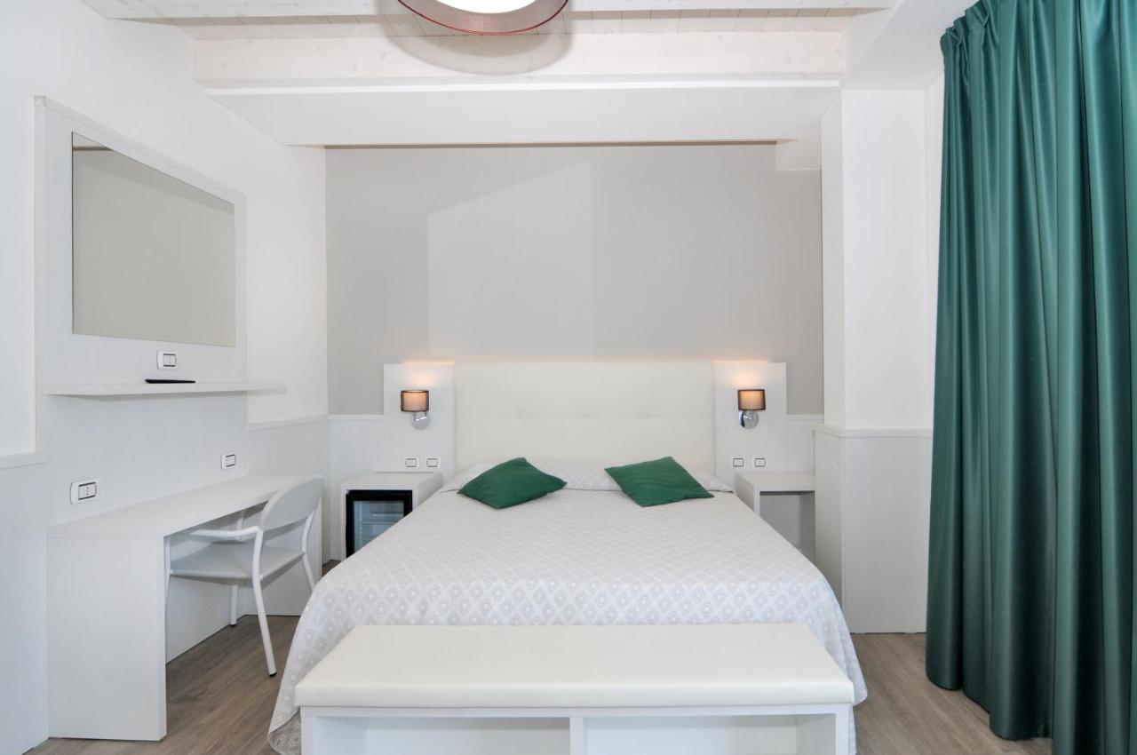 Hotel Austria Caorle Eksteriør billede