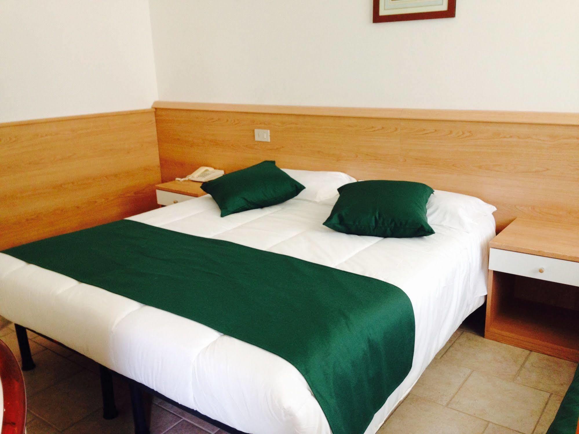 Hotel Austria Caorle Eksteriør billede