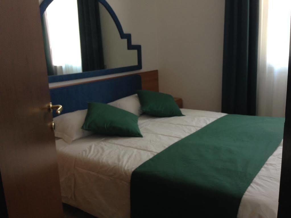 Hotel Austria Caorle Eksteriør billede